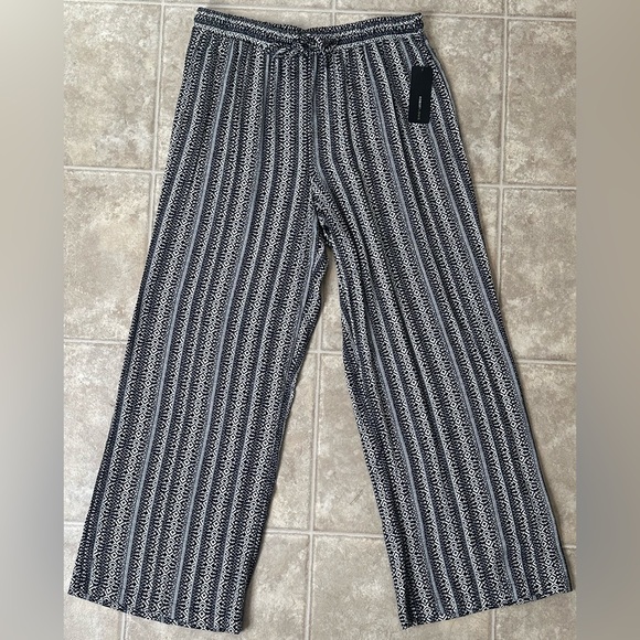 NWT Women's Robert Louis Wide Leg Geometric Aztec 100% Rayon Dress Pants Size 1X - Picture 6 of 8